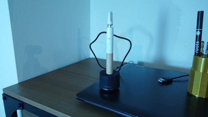 Vessel BASE Charger: Keeps Vape Carts Ready To Use Vessel BASE charging station