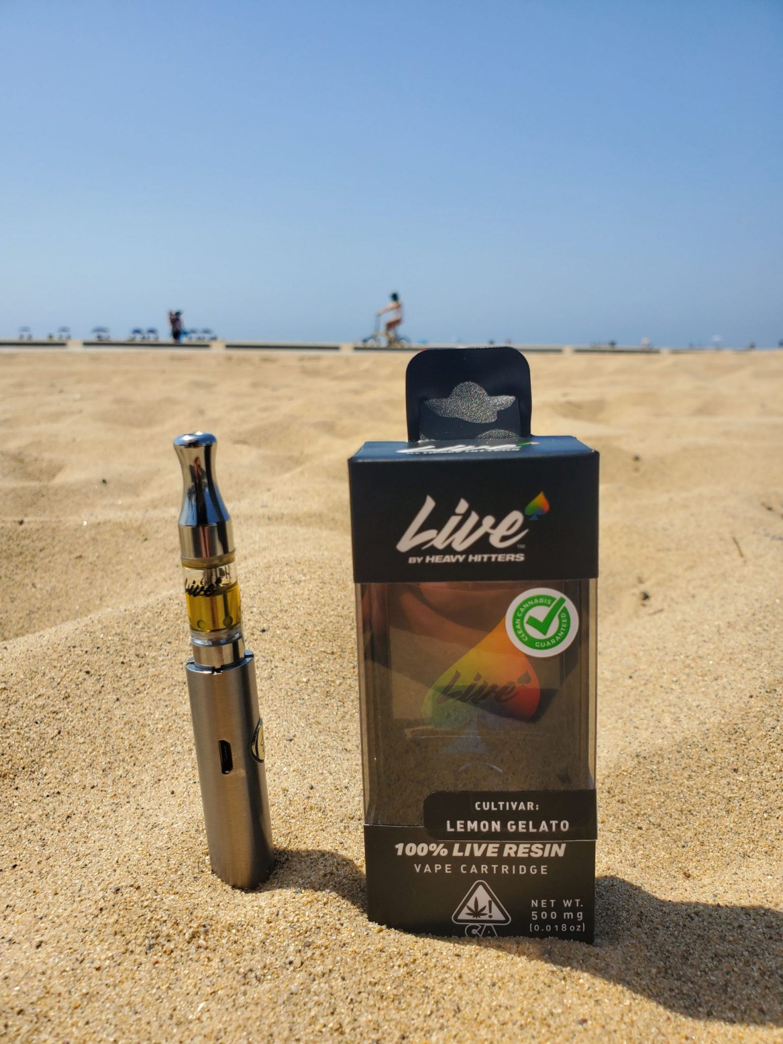Are Live Resin Carts Better Than Distillate Heavy Hitters Live Resin and Distillate Review - Great New Line Of Carts