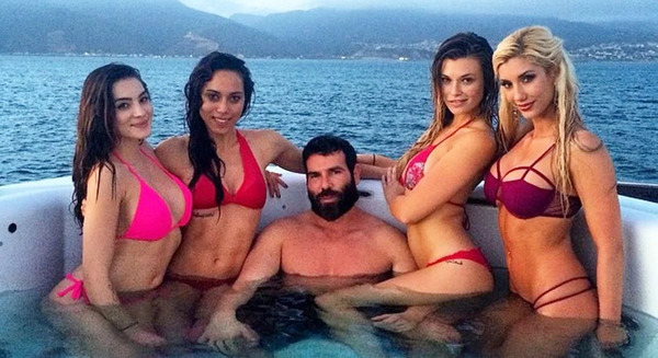 Dan_Bilzerian_models_4