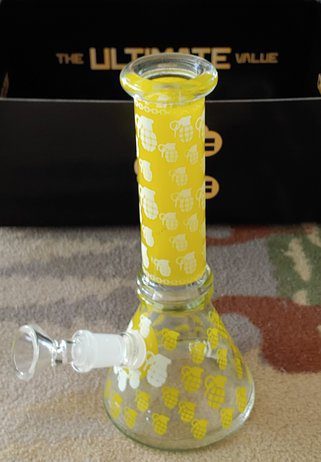 Bongkit-Mini-8-inch-beaker-bong