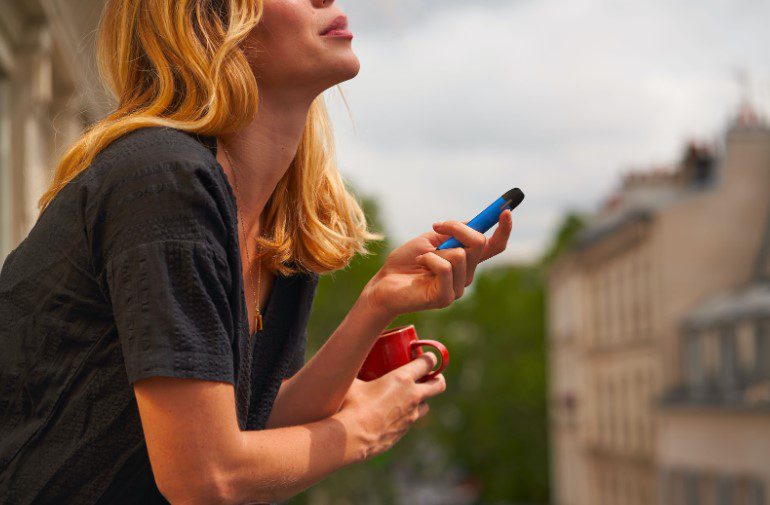 girl vaping