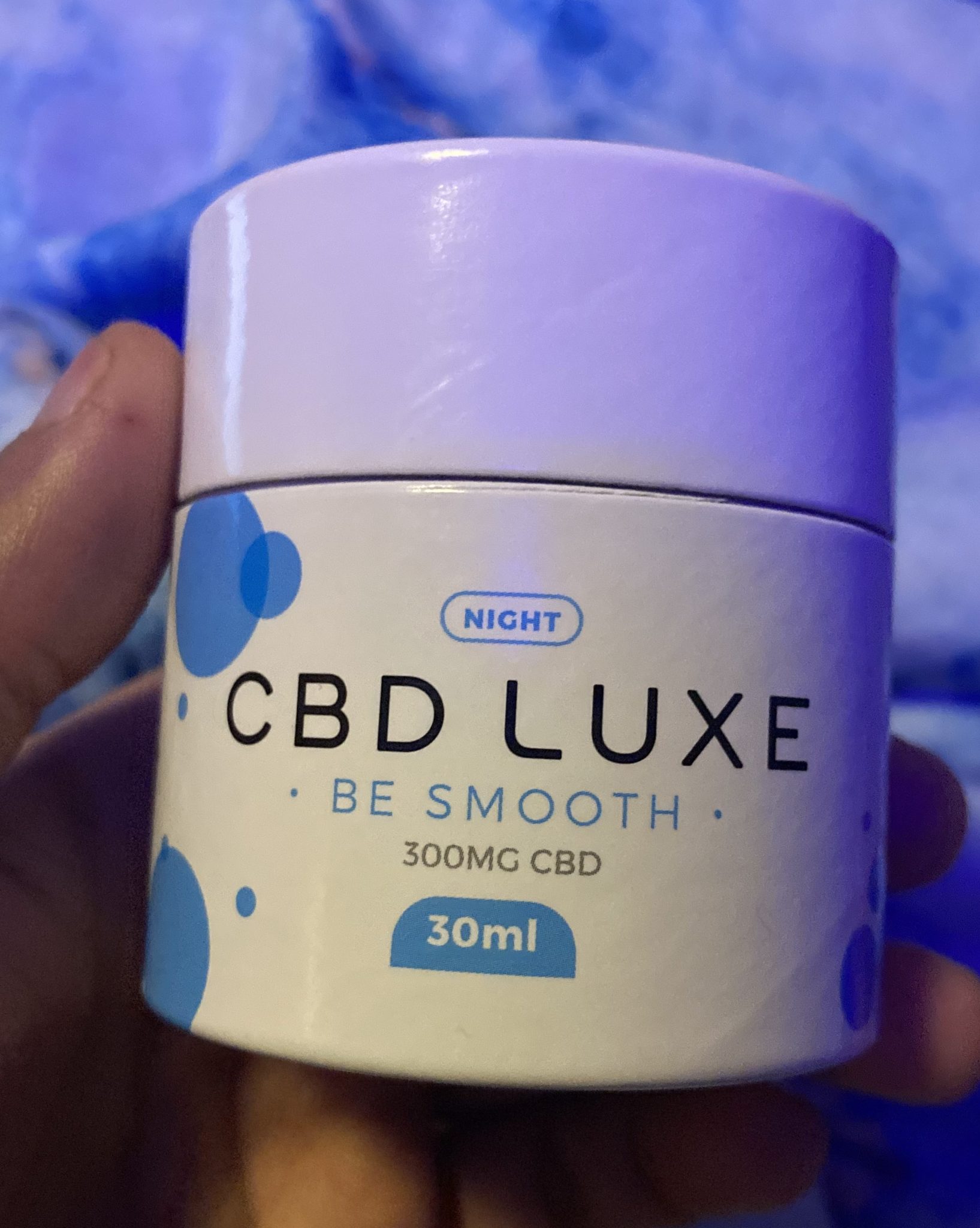 CBD Luxe Be Smooth Cream Review - Definitely Luxurious